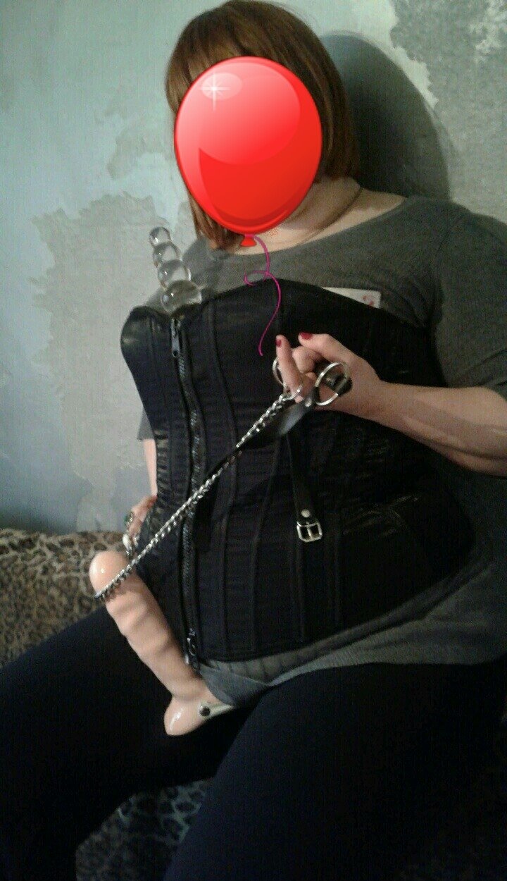 Сладкая клубничка хочет чтобы её смешали с мороженкой. Девушка ищет мужчину в е Сладкая клубничка хочет чтобы её смешали с мороженкой. Девушка ищет мужчину в е